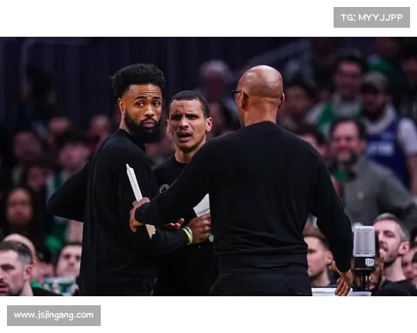 普理查德半场压哨三分助绿军领先 进入决胜时刻!(普理查德nba) 普理查德半场压哨三分助绿军领先 进入决胜时刻!(普理查德nba)