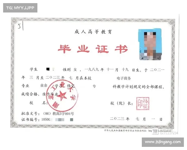 清华北大招生老师争抢湖北理科状元,妈妈现场左右为难,难以决定! 清华北大招生老师争抢湖北理科状元,妈妈现场左右为难,难以决定!